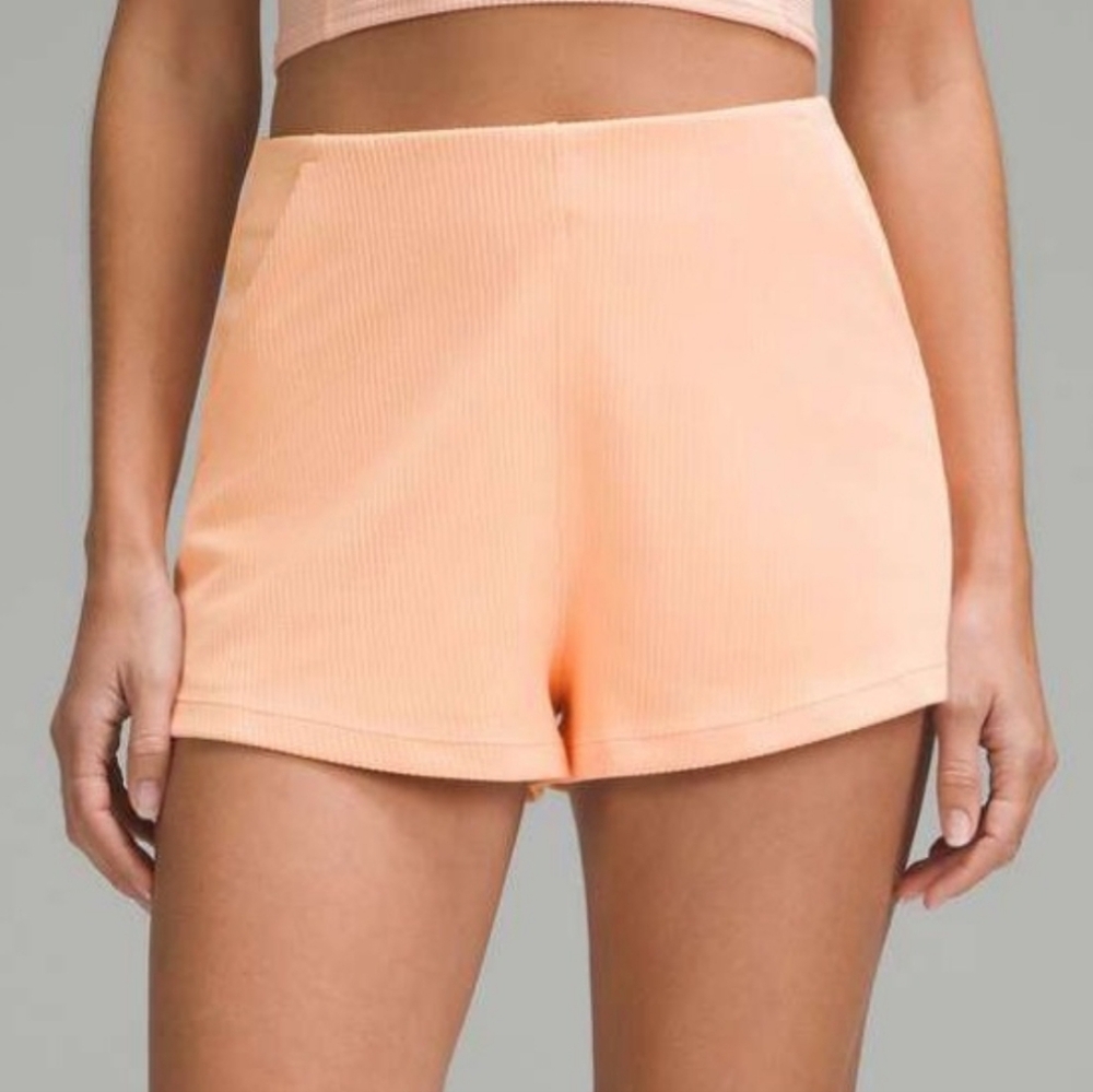 Lululemon Ribbed Softsreme High Rise Shorts